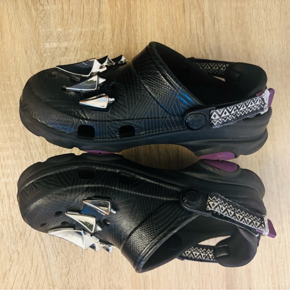 CROCS MARVEL Kids Black Panther Kids Classic All-Terrain Clog Size 12 - Picture 4 of 8